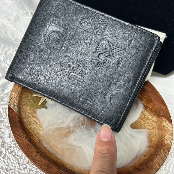 🖤Vtg QuickSilver leather bifold wallet - Picture 15 of 16